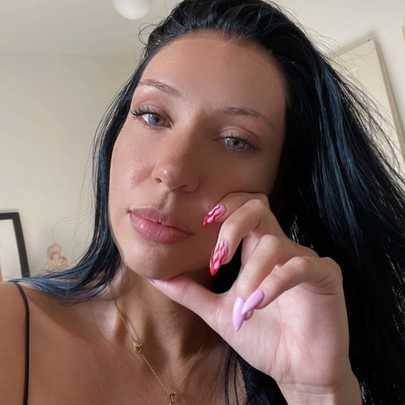 ayealessa98